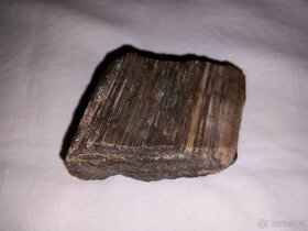 S81 Sbírka minerálů - drahokamové odrůdy minerálů - 7