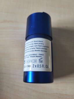 CLARINS MEN - PÉČE O VOUSY A POKOŽKU - 7