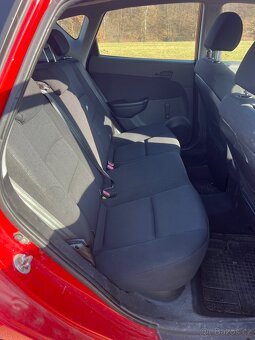 Hyundai i30 koupeno v ČR - 7