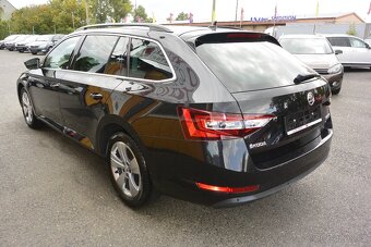 PRODÁM Škoda Superb 2.0TDi 140kW DSG Ambiente - 7