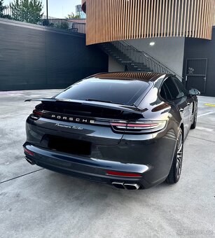 Porsche Panamera Turbo - 7