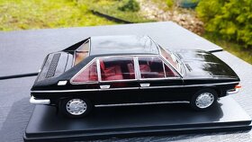 Tatra 613 černa ( 1:24 ) - 7