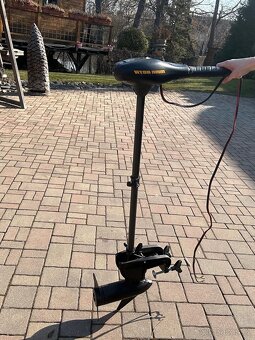 Prodám lodní elektronotor s bateriií. - 7