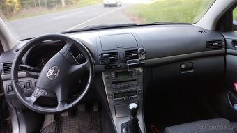Toyota Avensis - 7