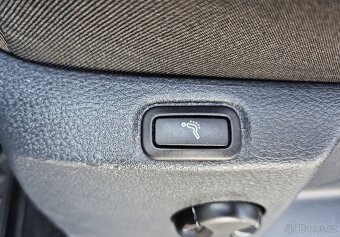 VW TOURAN TDI 2016 MANUÁL- VÝHŘEV-ADAPT. TEMPOMAT TAŽNÉ ALU - 7