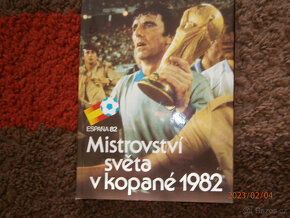fotbal MS 78-82-86,ZLATÁ KNIHA KOPANÉ - 7