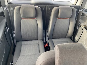 Ford Galaxy 2.0 TDCi ,  103 kW nafta, 2009 - 7