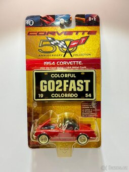 Modely 1:64 Racing Champions - 7