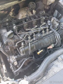 Hyundai i40 Vadný motor . Na náhradní díly - 7