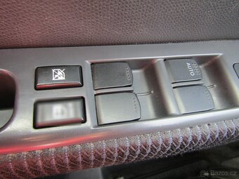 Suzuki Swift 1.3i , 68 kW benzín, 2009 - 7