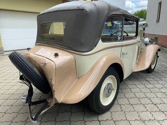 BMW - 7
