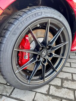 Toyota GR YARIS HIGH PERFORMANCE JEN 6.000km - 7