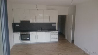 Pronájem bytu 2+kk - 7