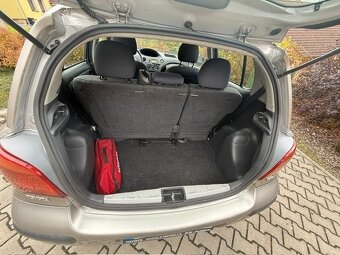 Toyota Yaris 1.0i 48kW - 7