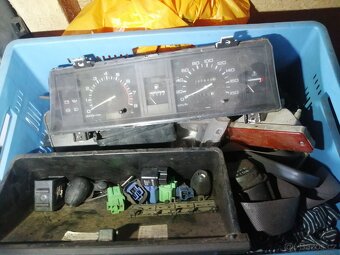 Nissan Terrano 1 D21 Díly - 7