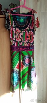 RŮZNÉ ŠATY KUS ZA 50KČ - 7