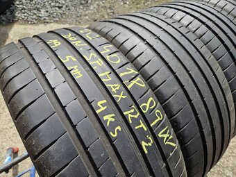 225/40R18 - 7
