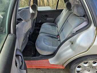 Peugeot 406 combi 1.9 TD - přetržený rozvodový řemen - 7