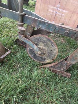 Pluh s krojidlem - 7