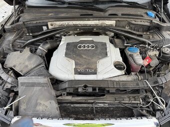 AUDI Q5 3,0 TDI - 7