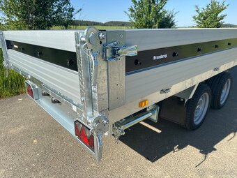 Přívěs - třístranný sklápěč, 3500kg - 7
