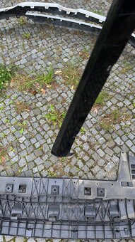 Lišta předního nárazníku Toyota City Verso - 7