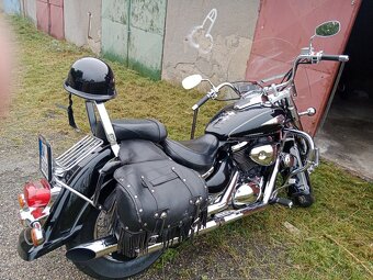 Suzuki Intruder 800 - 7