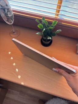 iPad 10th generation (2022), Wi-Fi, 64 GB, Silver - 7