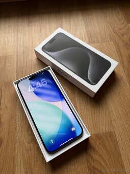 Apple iPhone 15 Pro Max 256GB černý - 7