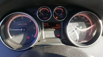 Peugeot 308 combi 1.6HDI Rok-2012 - 7
