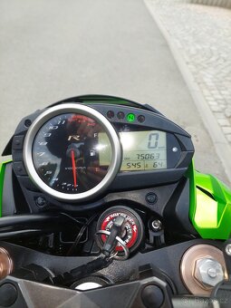 Kawasaki Z750R - 7