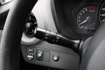 Toyota Yaris 1.0VVT-i SERVIS.KNIHA KLIMA ČR (2017) - 7