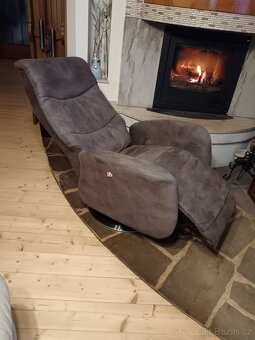 Otočné relaxační křeslo - 7