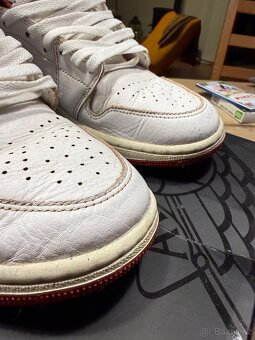 Nike Jordan 1 MID SE - 7