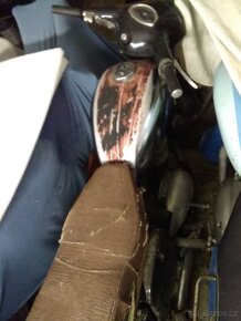 Jawa 250/559 - 7