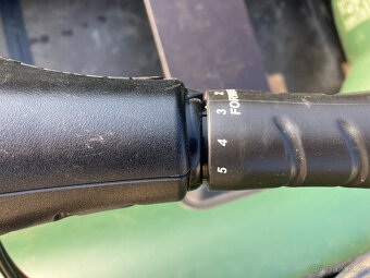 Prodám nafukovací člun s motorem a baterií - 7