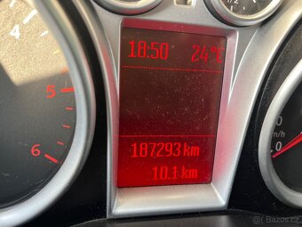 Ford Kuga - 7