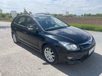 Hyundai i30 CV 1,6i - 7