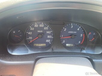 Nissan Navara D22 - 7