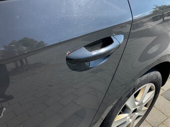 VW Passat B7 1,6 TDI 2011 výbava - 7
