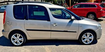 ROOMSTER 1.6i Elegance TIPTRONIC. - 7