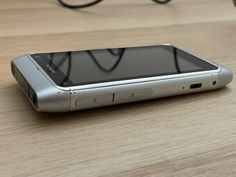 Nokia N8 - 7