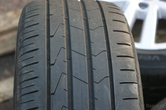 R16 kola originál VW a taky na Audi Seat Audi letni pneu - 7