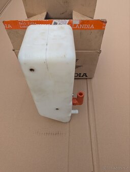Dhollandia nádrž na hydraulický olej - 7