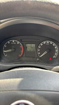 Škoda fabia 2 combi 1.4i 16V - 7