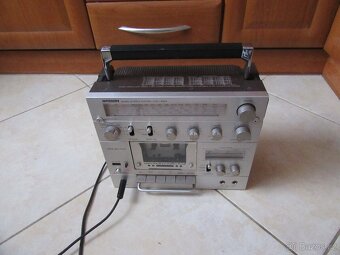 Nabízím radio Superscope CRS-3504n. Nekompletní. Chybí repro - 7