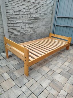 Prodám dřevěnou postel + Matrací 90cm x 200cm - 7