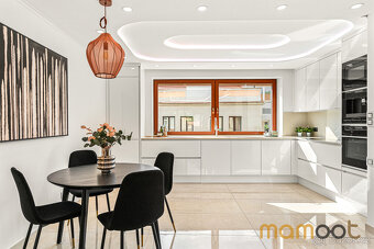 Brandýs n.L., prodej RD 5+kk 265,7 m2 na pozemku 579 m2 - 7