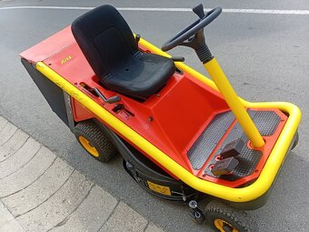 Prodám zahradní traktor Rider Outils-wolf 13Hp Honda Hydro - 7