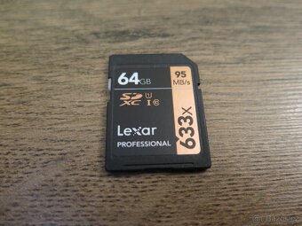 Nikon D7200 tělo - 7